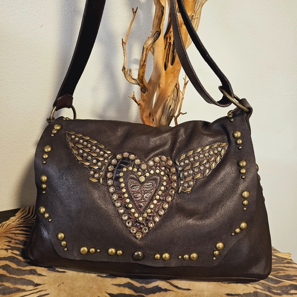 LEATHEROCK Swar. Emb. Wings Heart Handbag EUC - Picture 3 of 10